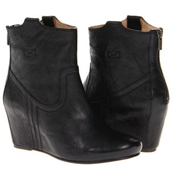 Frye Carson Wedge Size 6M - Picture 1 of 9